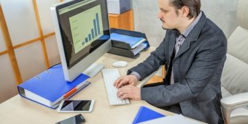 Stock Investing for Beginners: Analyzing Company Performance - Cover Image